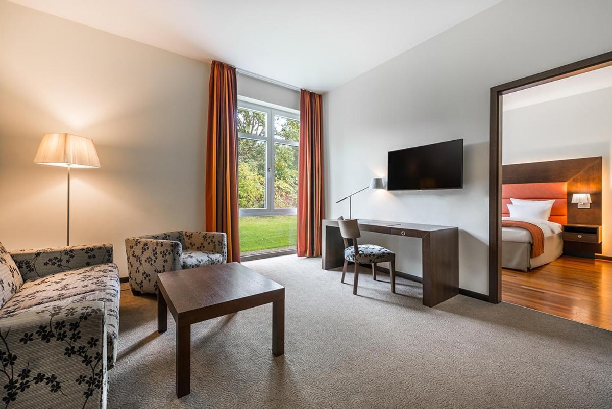 Aparthotel Am Golfclub Treudelberg Hamborg Eksteriør billede